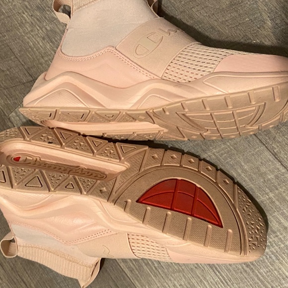 Champion Rally Women’s Size 7 - Picture 3 of 8